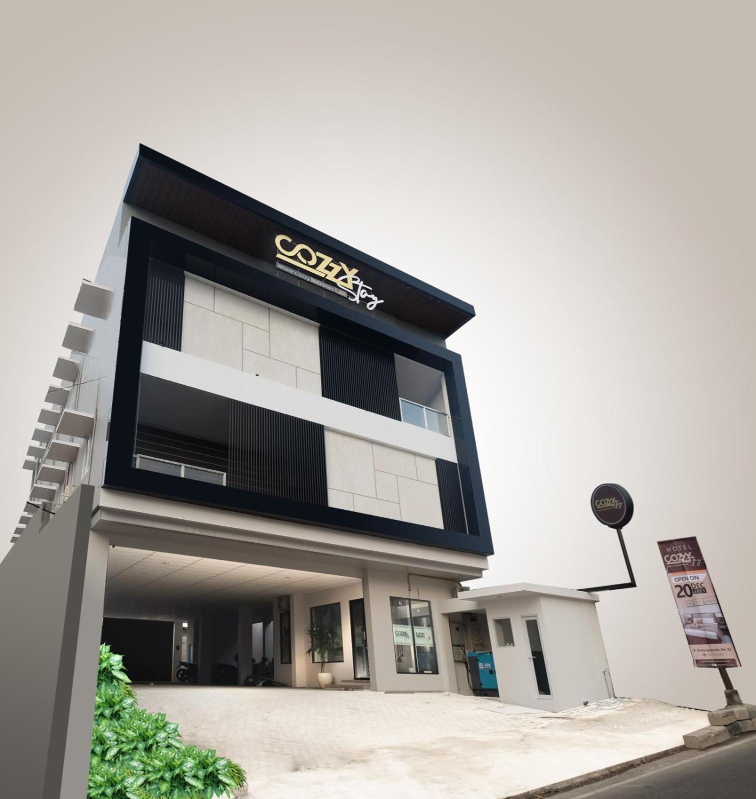 Cozzy Stay Hotel Semarang By Sinergi Exterior photo